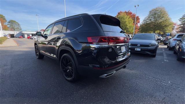 new 2024 Volkswagen Atlas car, priced at $38,946