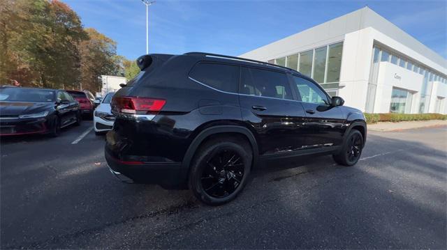 new 2024 Volkswagen Atlas car, priced at $38,946