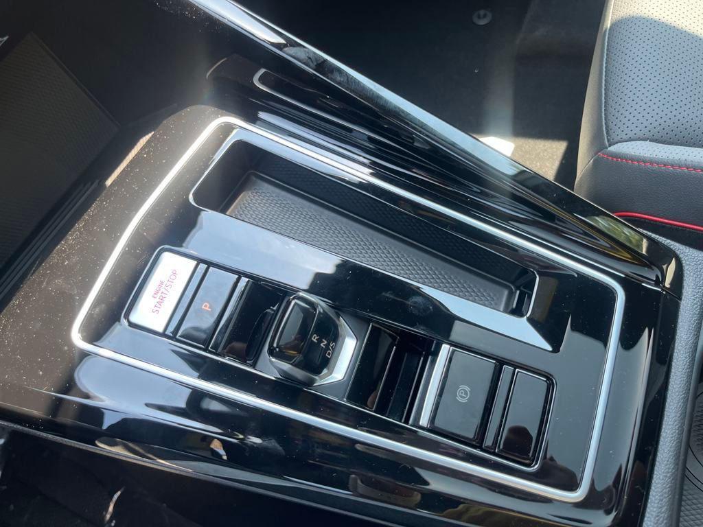 new 2025 Volkswagen Golf GTI car, priced at $41,122