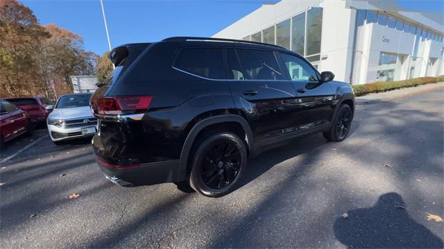 new 2025 Volkswagen Atlas car, priced at $44,983