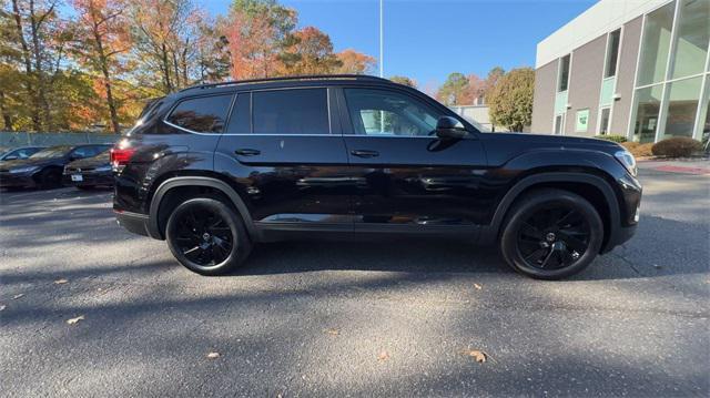 new 2025 Volkswagen Atlas car, priced at $44,983