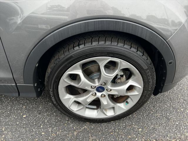 used 2014 Ford Escape car, priced at $13,900