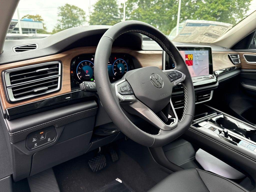 new 2026 Volkswagen Atlas car, priced at $45,908