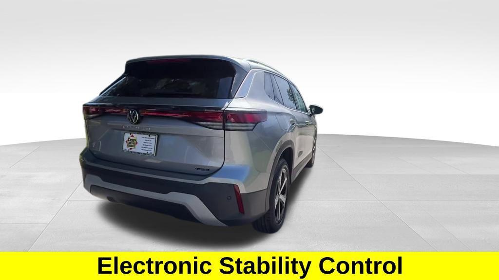 new 2025 Volkswagen Tiguan car, priced at $33,018