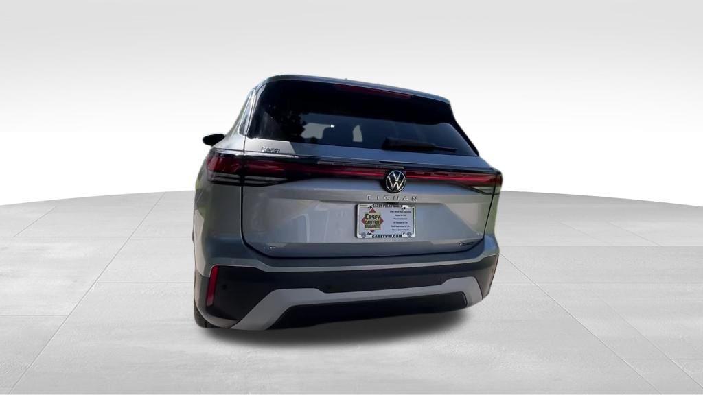 new 2025 Volkswagen Tiguan car, priced at $34,018