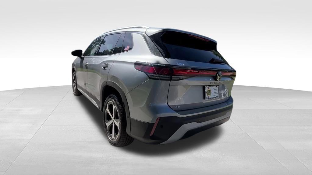 new 2025 Volkswagen Tiguan car, priced at $34,018