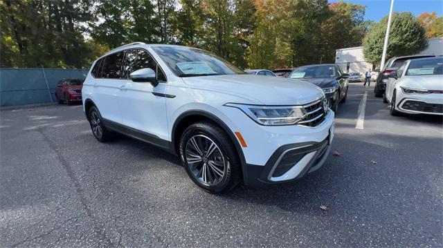 new 2024 Volkswagen Tiguan car, priced at $34,154