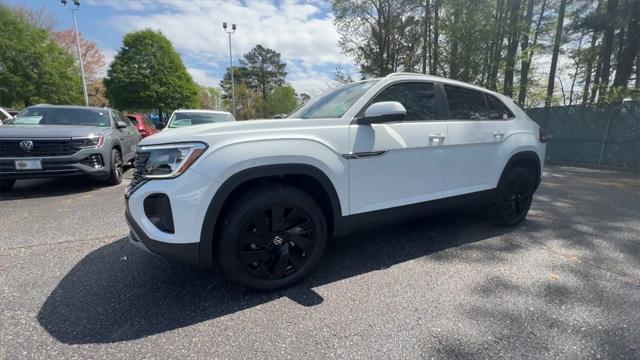 new 2025 Volkswagen Atlas Cross Sport car, priced at $42,449