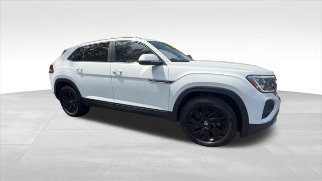 new 2025 Volkswagen Atlas Cross Sport car, priced at $43,699