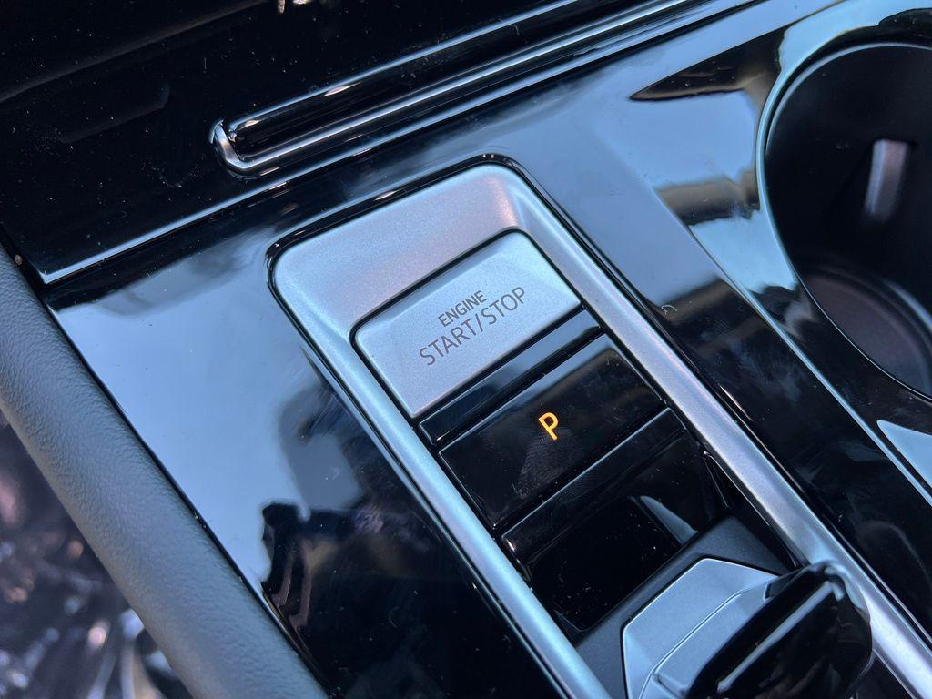 new 2026 Volkswagen Atlas car, priced at $54,624