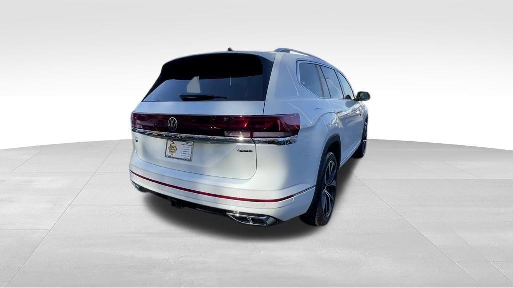 new 2026 Volkswagen Atlas car, priced at $54,624