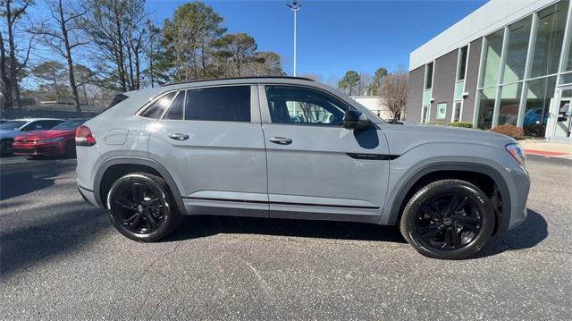 new 2025 Volkswagen Atlas Cross Sport car, priced at $48,379