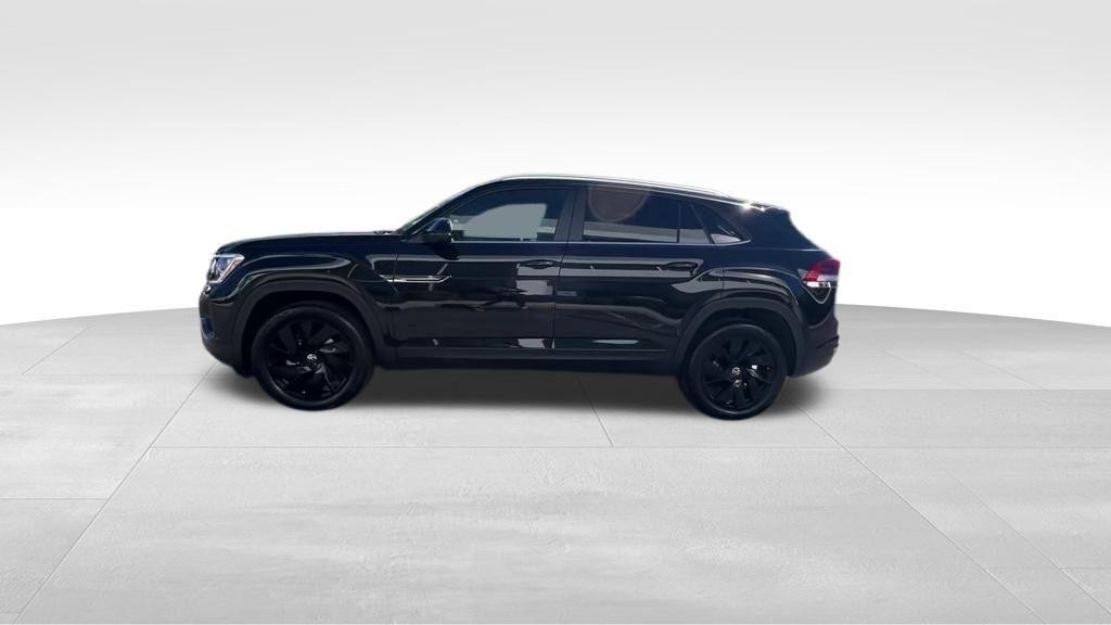 new 2026 Volkswagen Atlas Cross Sport car, priced at $46,101