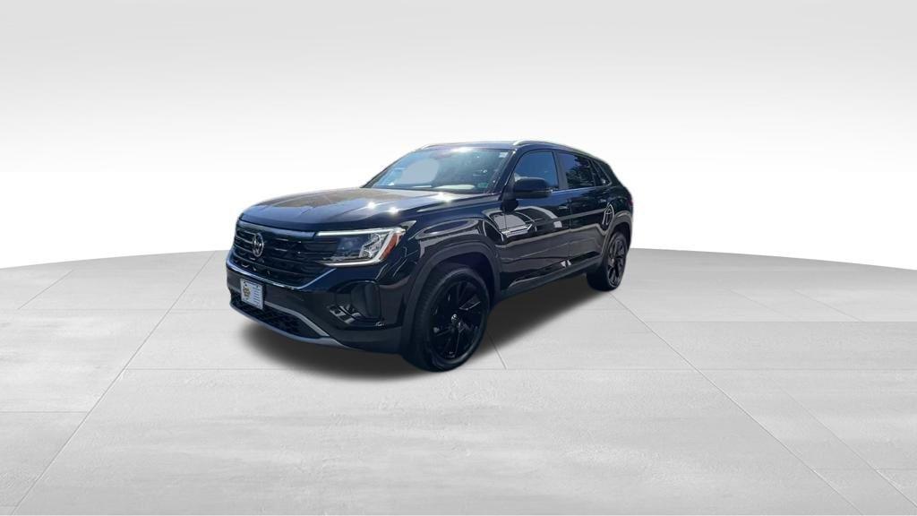 new 2026 Volkswagen Atlas Cross Sport car, priced at $46,101