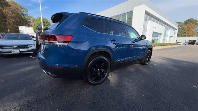 new 2025 Volkswagen Atlas car, priced at $46,757