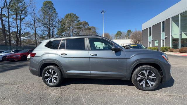 new 2025 Volkswagen Atlas car, priced at $37,018