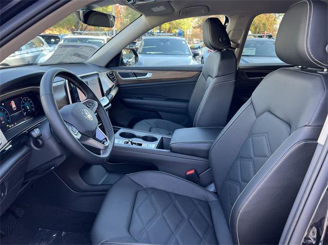 new 2025 Volkswagen Atlas car, priced at $37,018