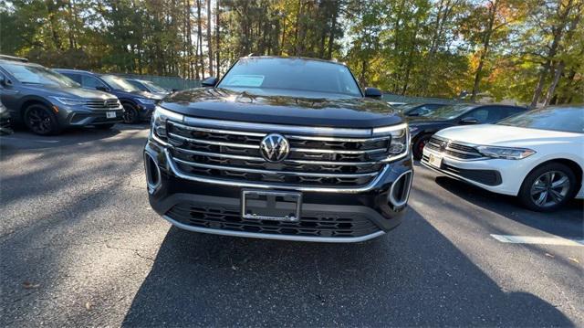 new 2025 Volkswagen Atlas car, priced at $37,018