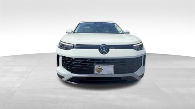 new 2025 Volkswagen Tiguan car, priced at $32,589