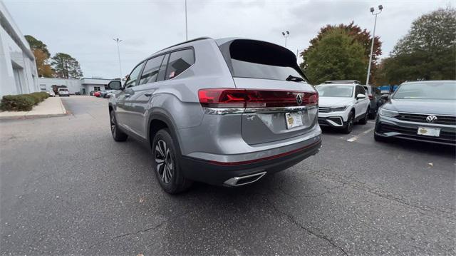 new 2024 Volkswagen Atlas car, priced at $33,951