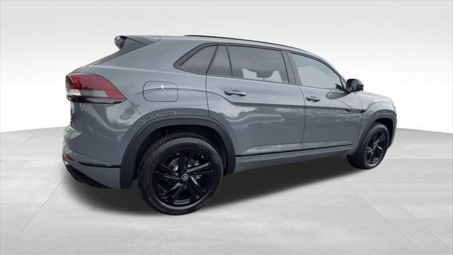 new 2025 Volkswagen Atlas Cross Sport car, priced at $49,629