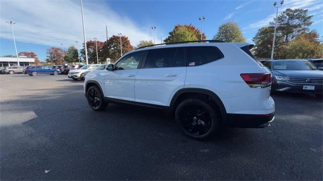 new 2025 Volkswagen Atlas car, priced at $46,757