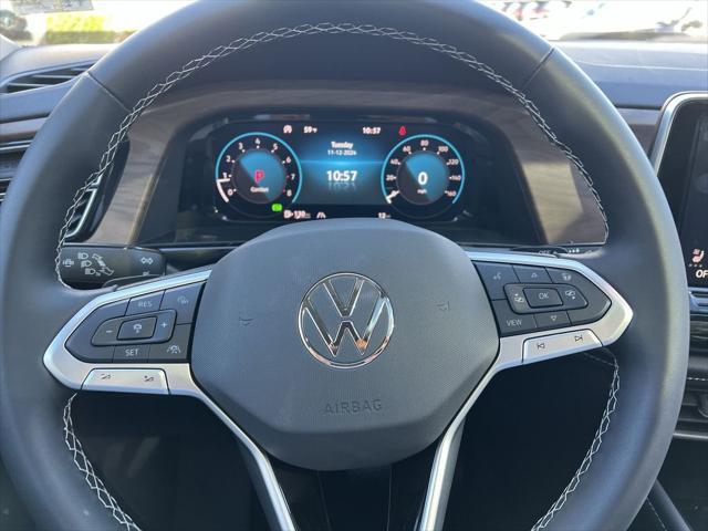 new 2025 Volkswagen Atlas car, priced at $45,810