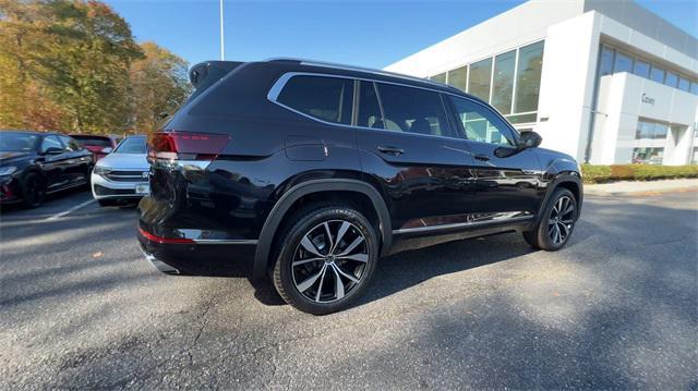 new 2025 Volkswagen Atlas car, priced at $54,366