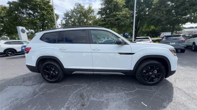 new 2024 Volkswagen Atlas car, priced at $43,656