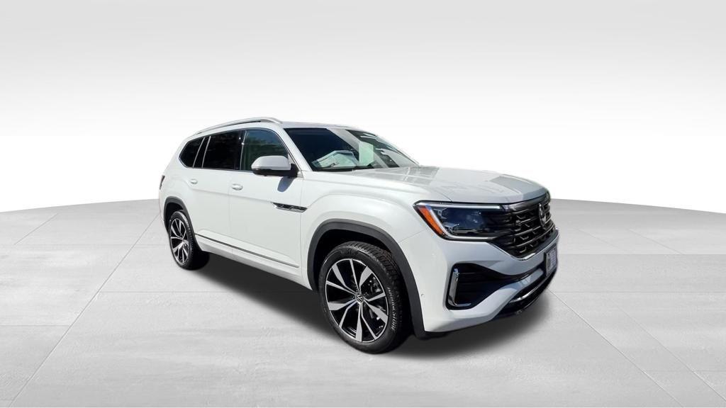 new 2026 Volkswagen Atlas car, priced at $54,108
