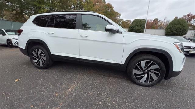 new 2024 Volkswagen Atlas car, priced at $42,778