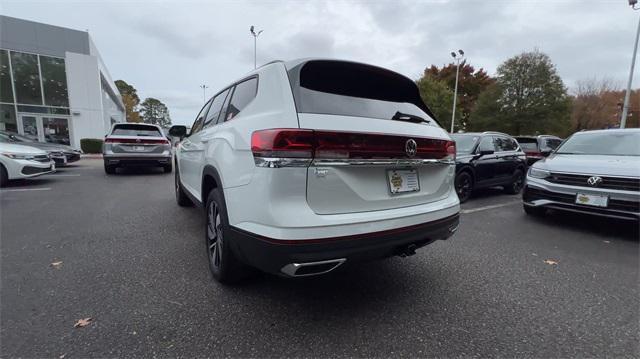 new 2024 Volkswagen Atlas car, priced at $42,778