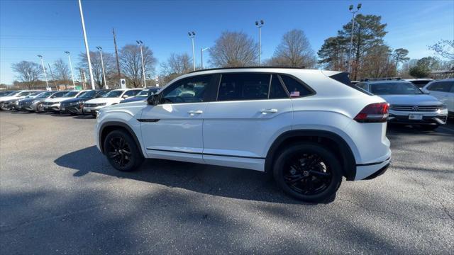 new 2025 Volkswagen Atlas Cross Sport car, priced at $48,879