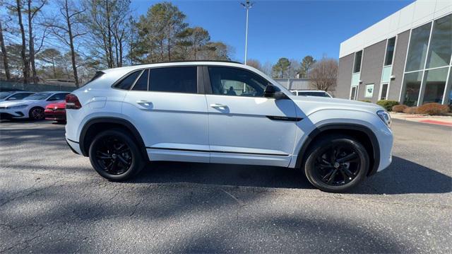 new 2025 Volkswagen Atlas Cross Sport car, priced at $48,379