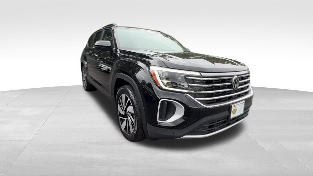 new 2026 Volkswagen Atlas car, priced at $45,908