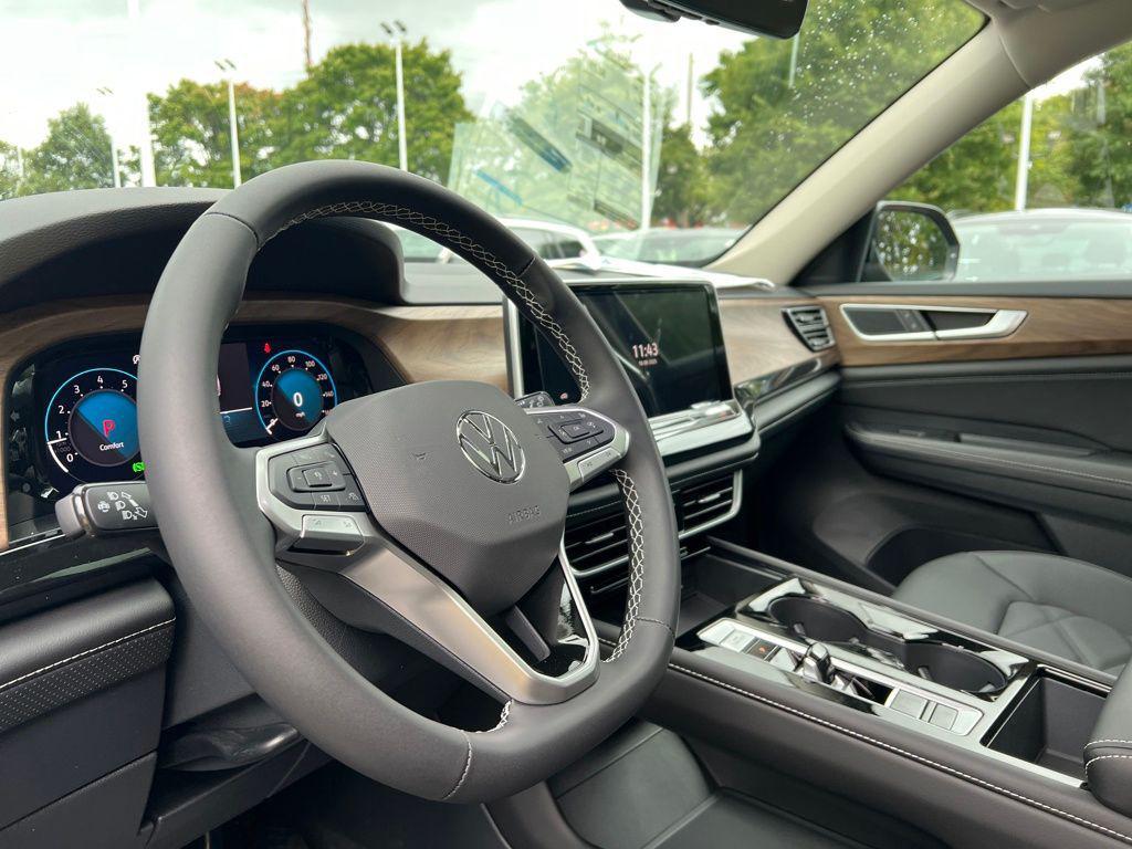 new 2026 Volkswagen Atlas car, priced at $45,908