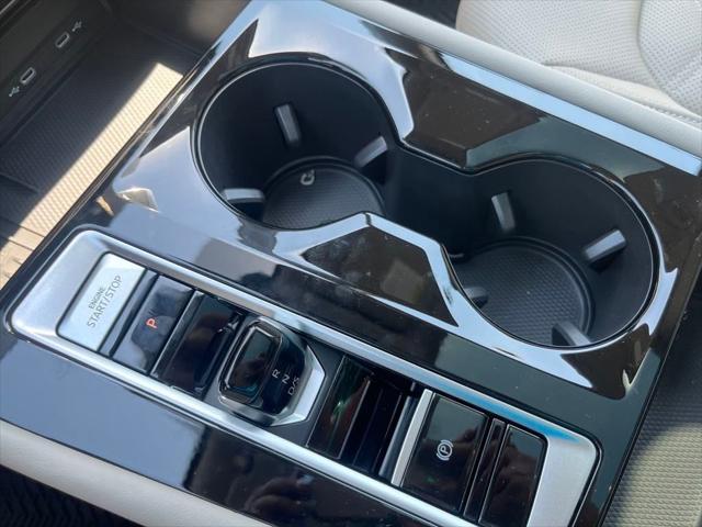 new 2025 Volkswagen Atlas car, priced at $44,915