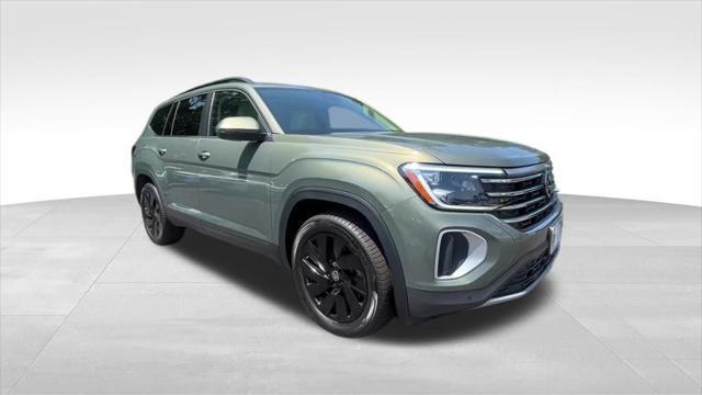 new 2025 Volkswagen Atlas car, priced at $44,915