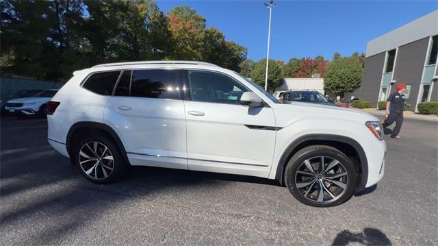 new 2024 Volkswagen Atlas car, priced at $49,317