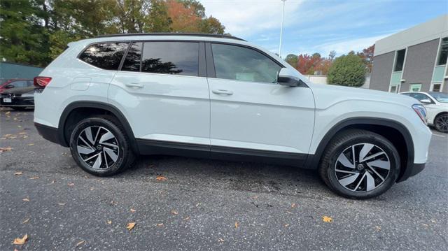 new 2024 Volkswagen Atlas car, priced at $39,451