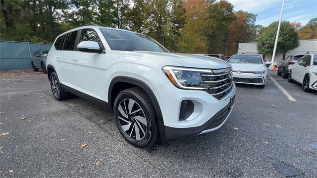 new 2024 Volkswagen Atlas car, priced at $39,451