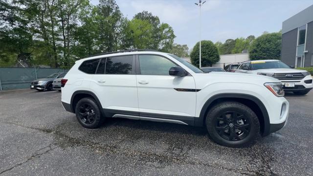 new 2025 Volkswagen Atlas car, priced at $46,137