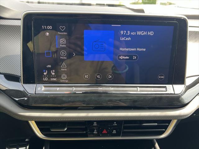 new 2025 Volkswagen Atlas car, priced at $47,137