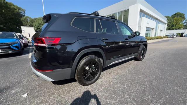 new 2024 Volkswagen Atlas car, priced at $43,058