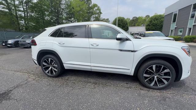 new 2025 Volkswagen Atlas Cross Sport car, priced at $53,334