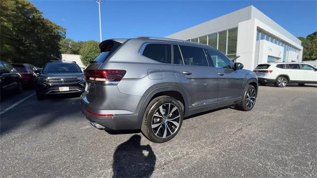 new 2025 Volkswagen Atlas car, priced at $53,671