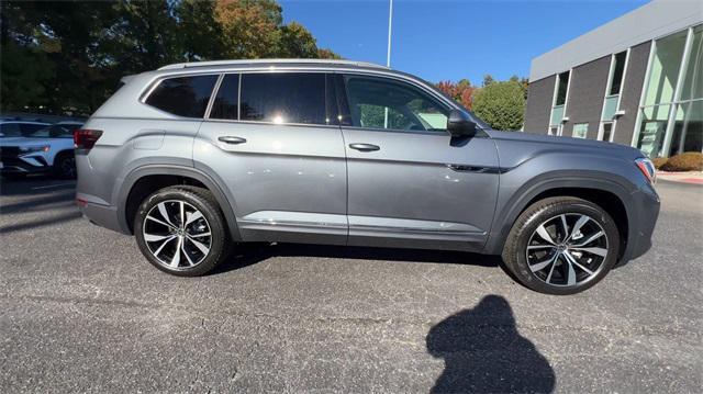 new 2025 Volkswagen Atlas car, priced at $53,671