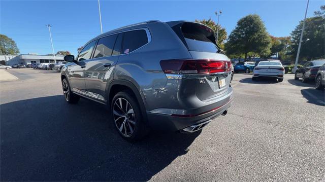 new 2025 Volkswagen Atlas car, priced at $53,671