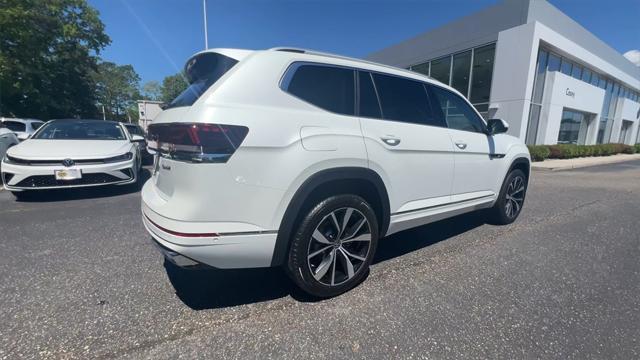 new 2025 Volkswagen Atlas car, priced at $51,408