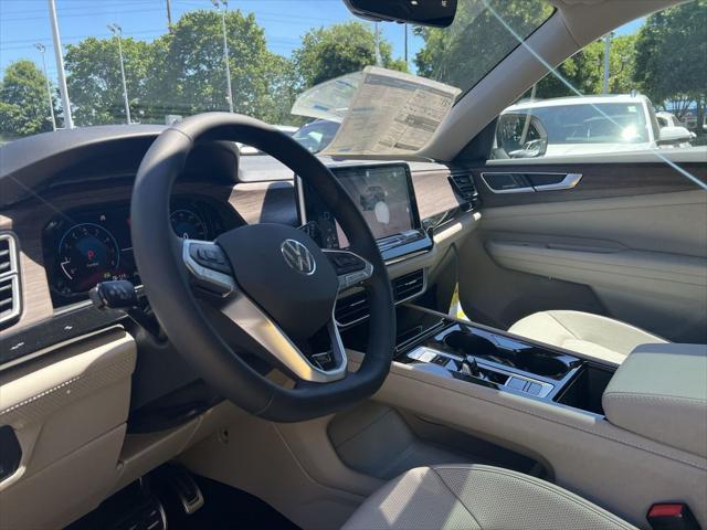 new 2025 Volkswagen Atlas car, priced at $53,908